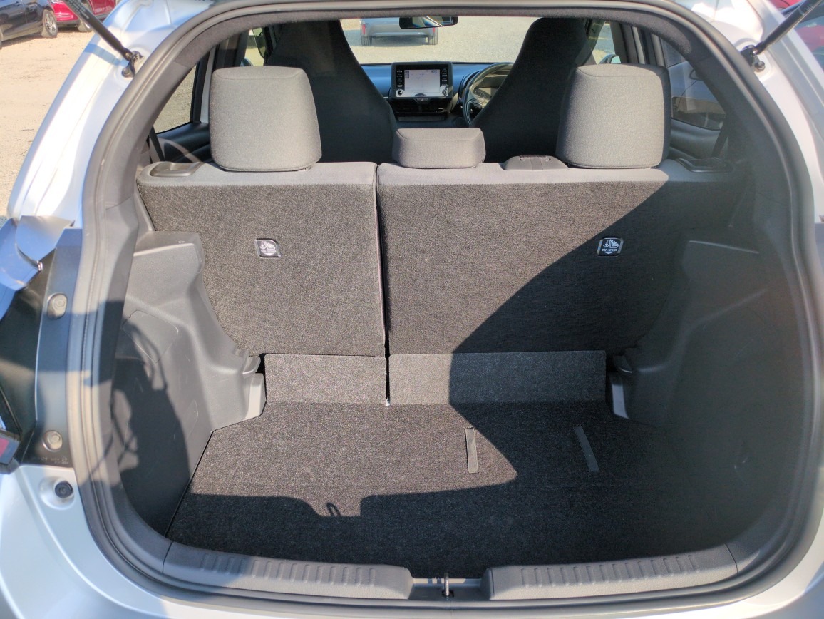 TOYOTA YARIS
