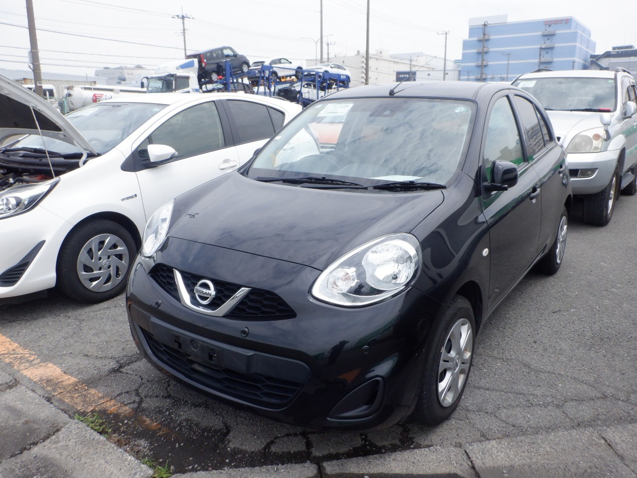 NISSAN MARCH S