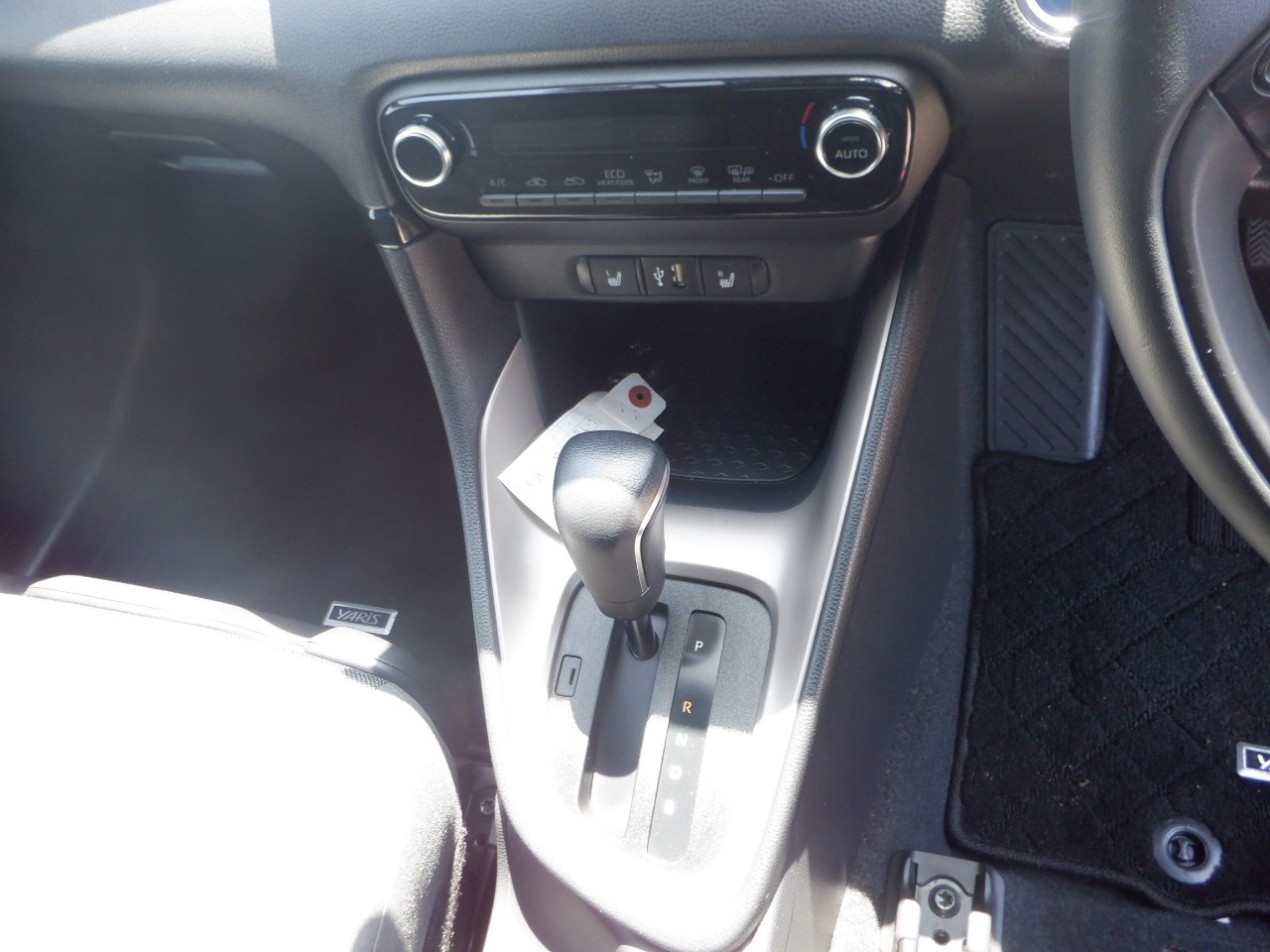 TOYOTA YARIS HYBRID Z