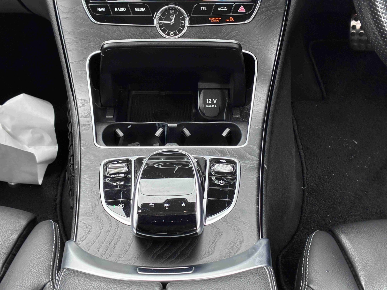 MERCEDES BENZ C-CLASS 4D C200 AVANTGARDE AMG LINE