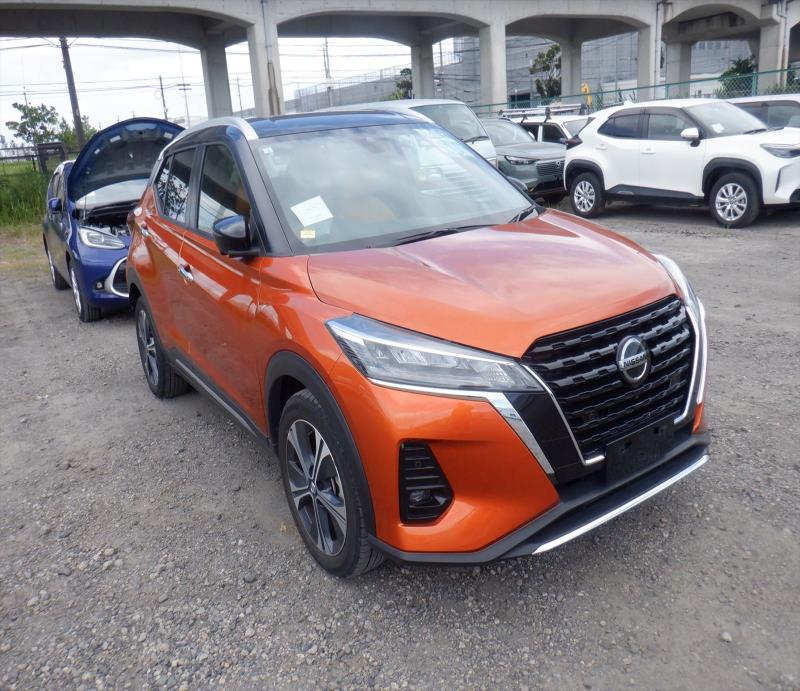 NISSAN KICKS