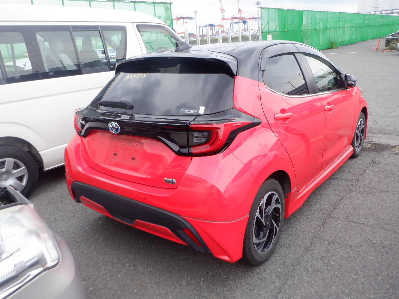 TOYOTA YARIS HYBRID Z