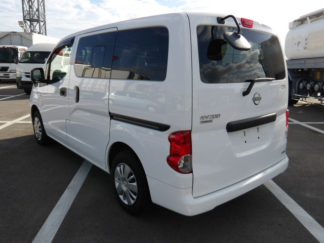 NISSAN NV200 VANETTE VAN