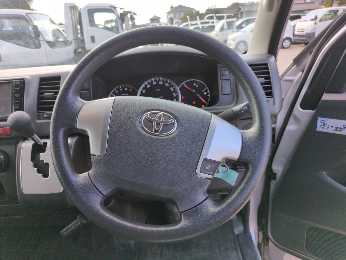 TOYOTA HIACE VAN 5D LONG DX