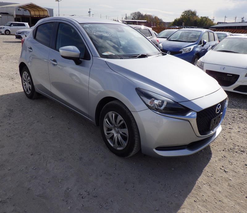 MAZDA 2
