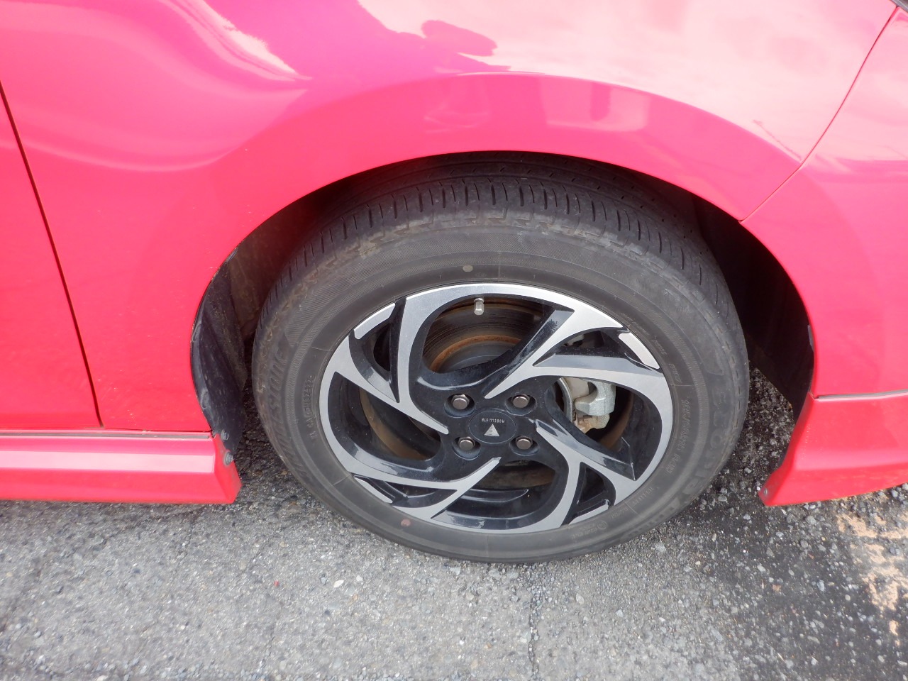 TOYOTA YARIS HYBRID Z