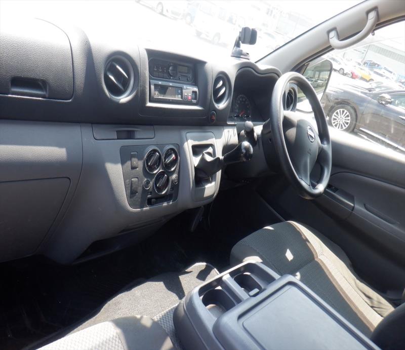 NISSAN CARAVAN VAN NV350 DX