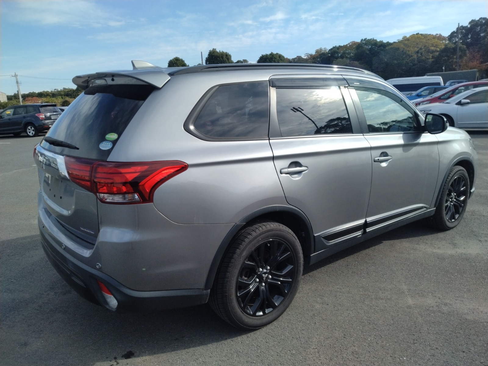 MITSUBISHIN OUTLANDER
