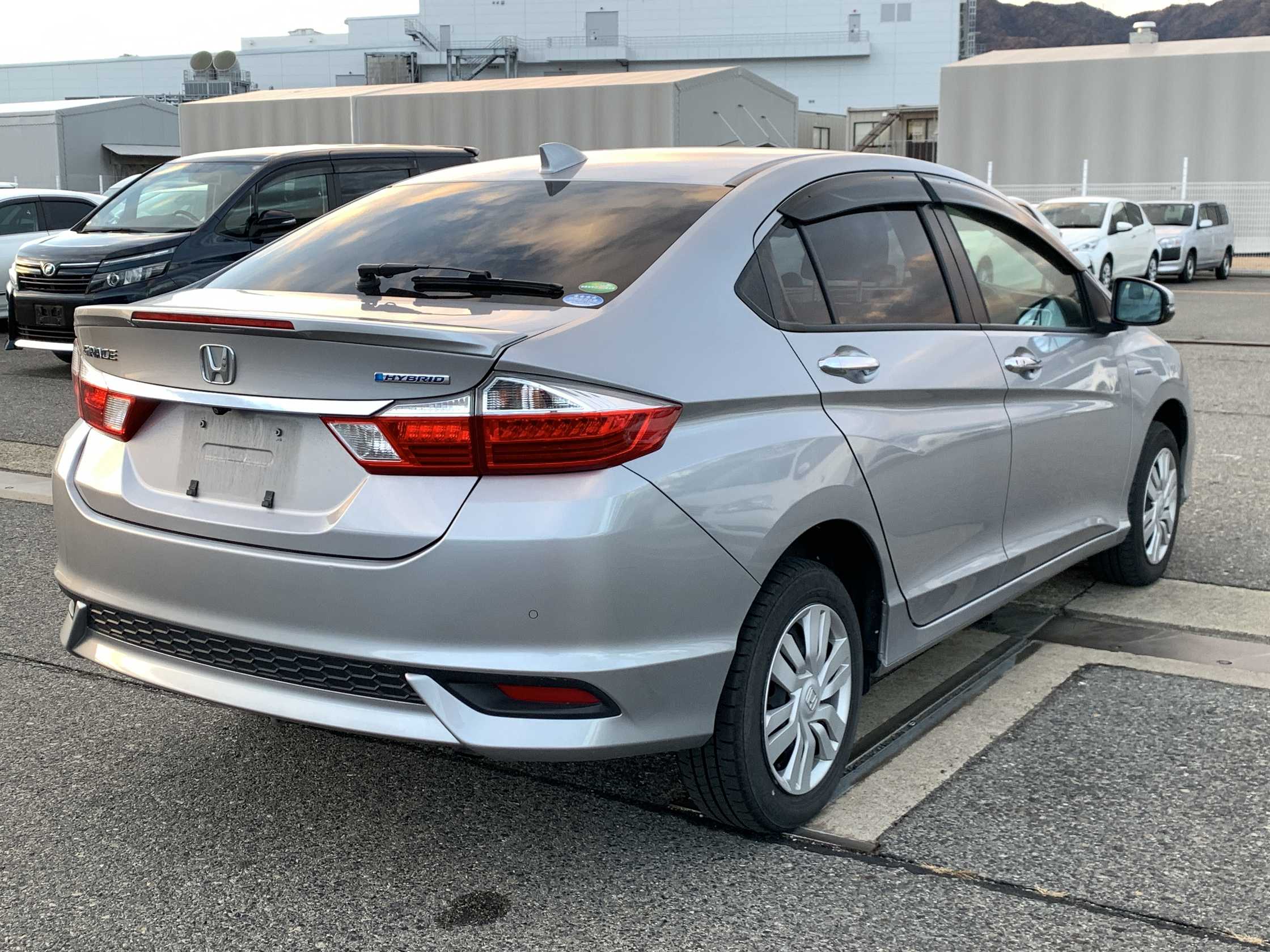 HONDA GRACE HYBRID LX