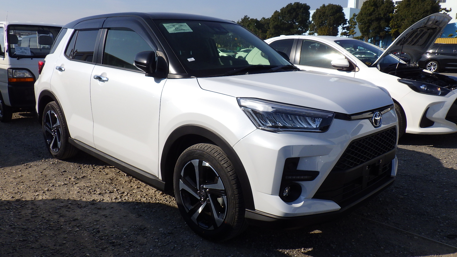 TOYOTA RAIZE HYBRID Z