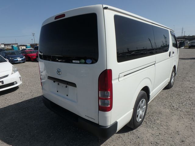 TOYOTA HIACE LONG DX