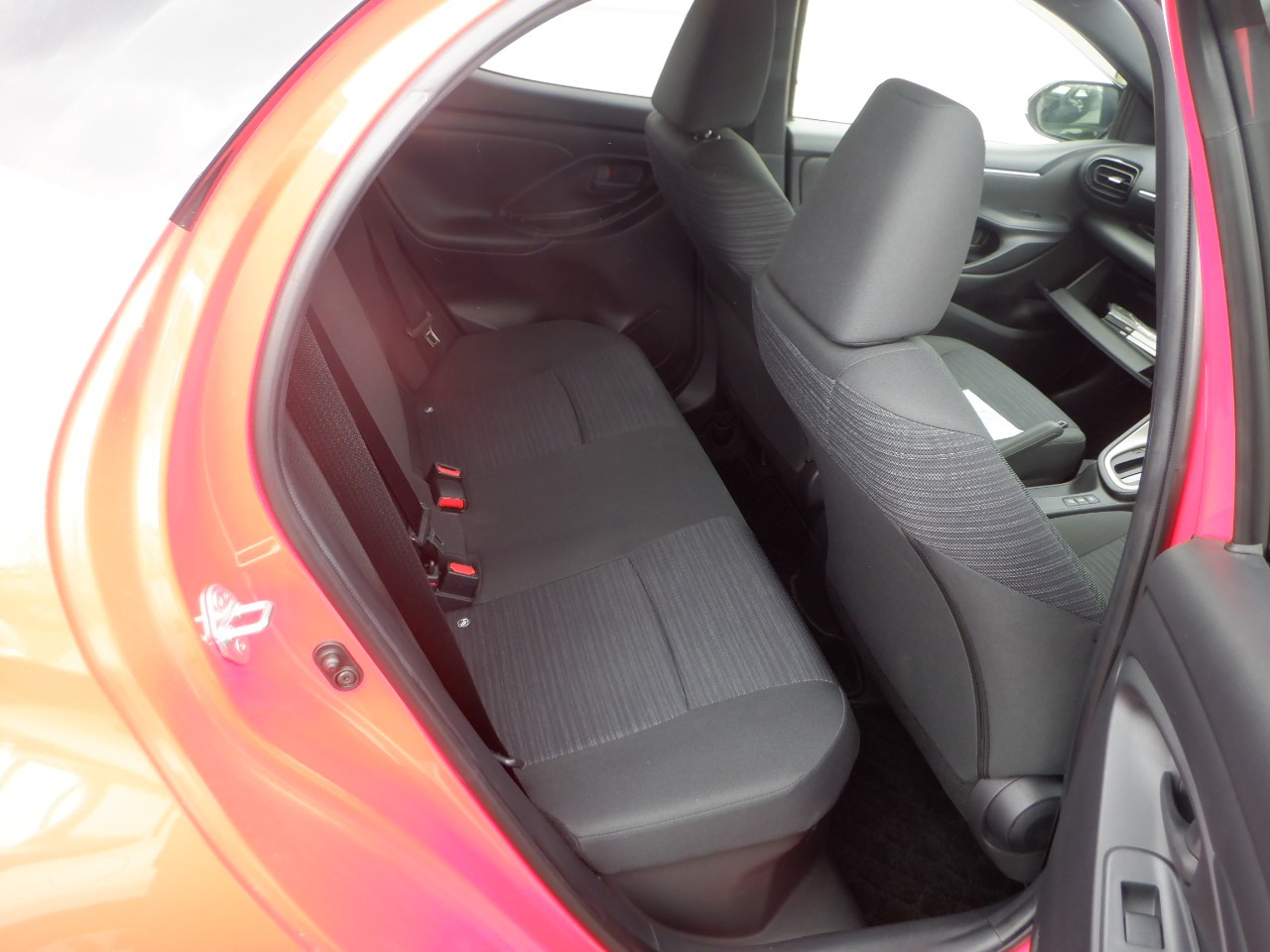 TOYOTA YARIS HYBRID Z