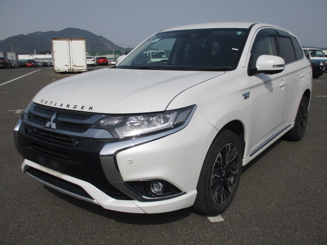 MITSUBISHI OUTLANDER 4WD PHEV SAFETY PACKAGE