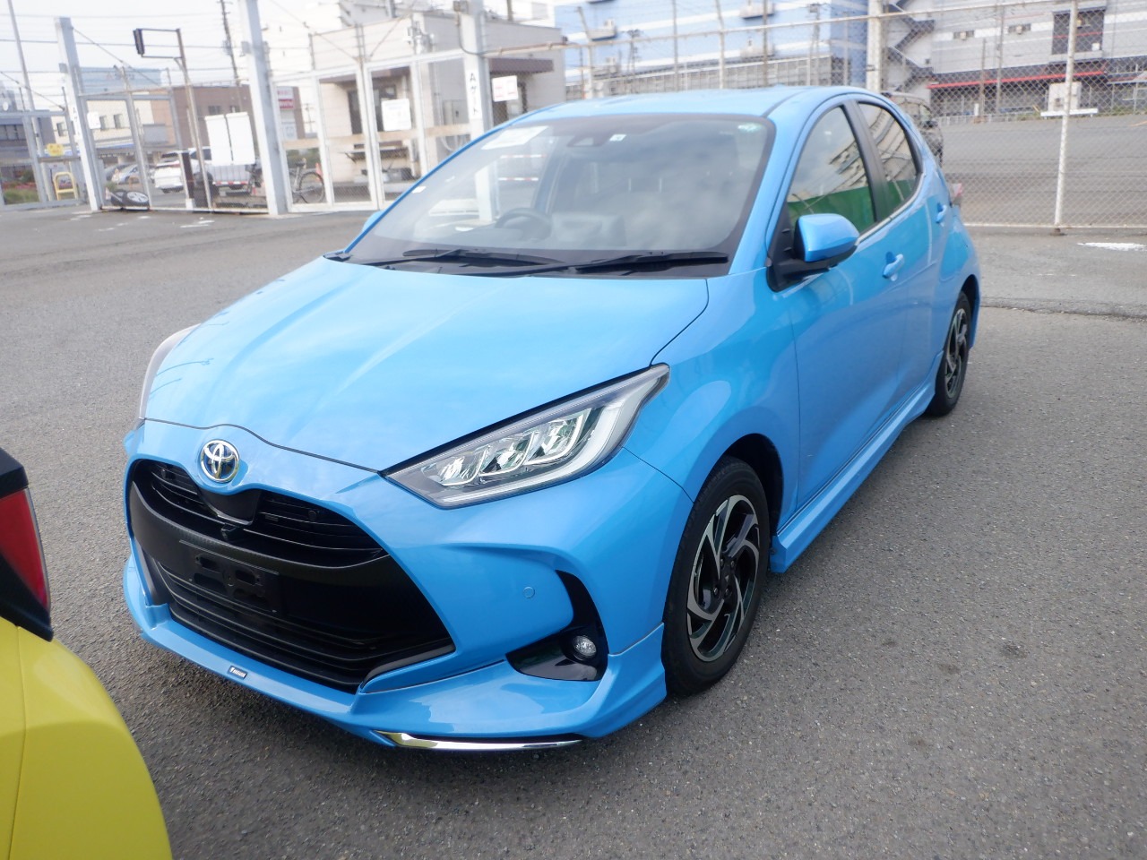 TOYOTA YARIS HYBRID Z