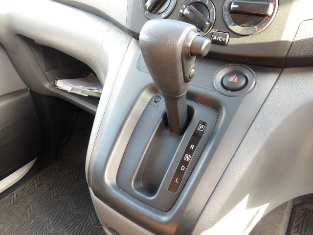 NISSAN NV200 VANETTE VAN