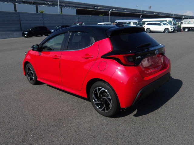 TOYOTA YARIS HYBRID Z