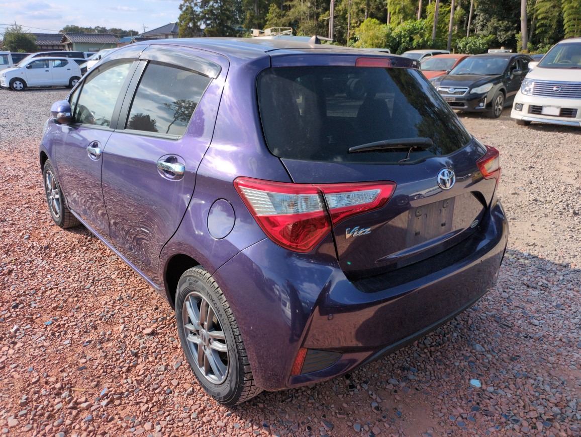 TOYOTA VITZ F SAFETY EDITION III