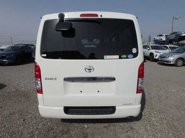TOYOTA HIACE DX GL PACKAGE