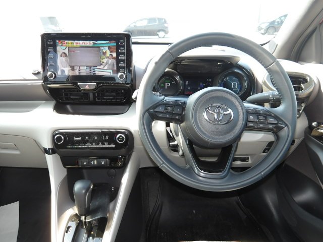 TOYOTA YARIS HYBRID Z