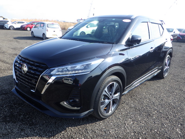 NISSAN KICKS X
