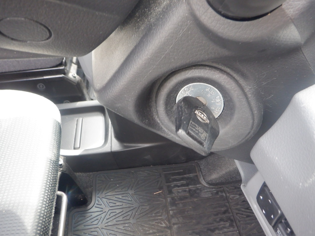 NISSAN NV200 VANETTE VAN DX