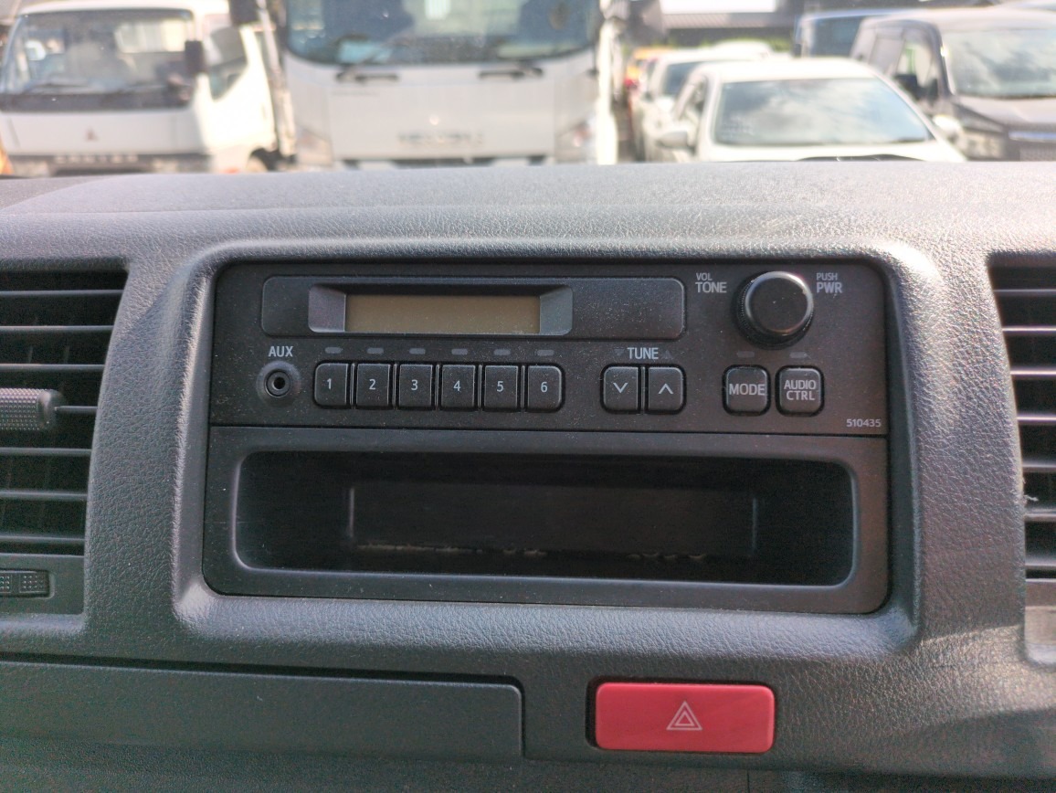 TOYOTA HIACE VAN 5D LONG DX JUSTLOW