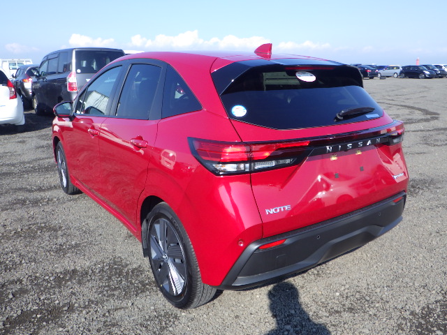 NISSAN NOTE x