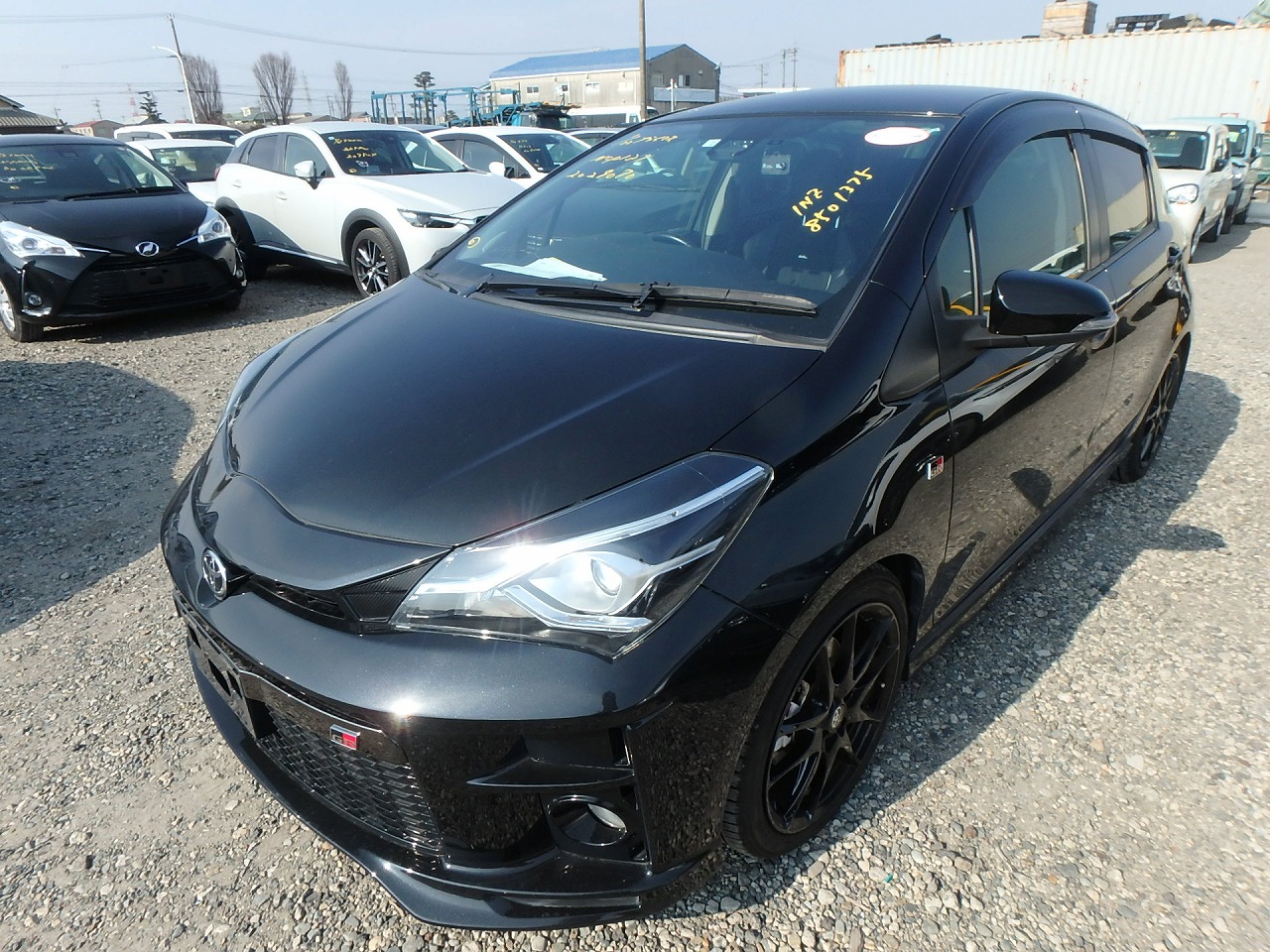 TOYOTA VITZ GR SPORT