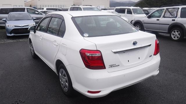 TOYOTA COROLLA AXIO HYBRID