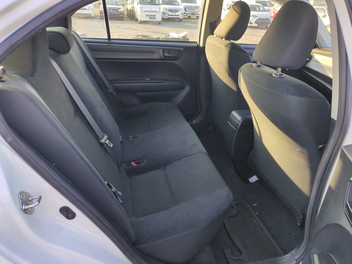 TOYOTA COROLLA AXIO 1.5X