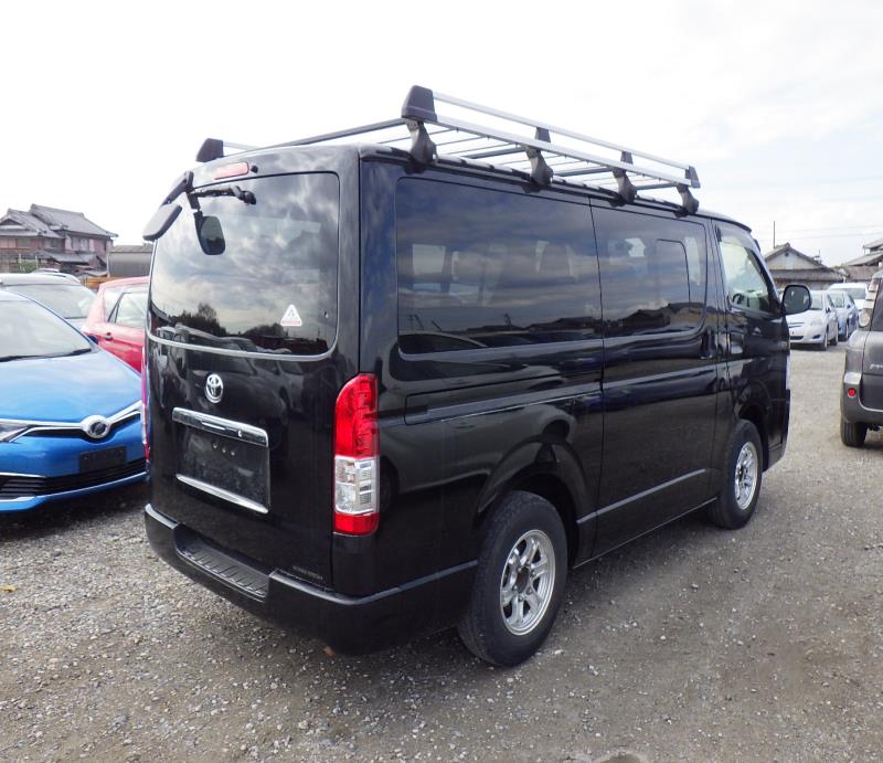 TOYOTA REGIUS VAN LONG DX GL PACKAGE