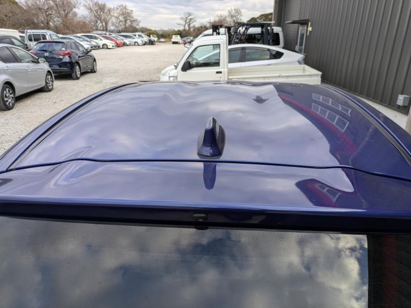 TOYOTA YARIS HYBRID X