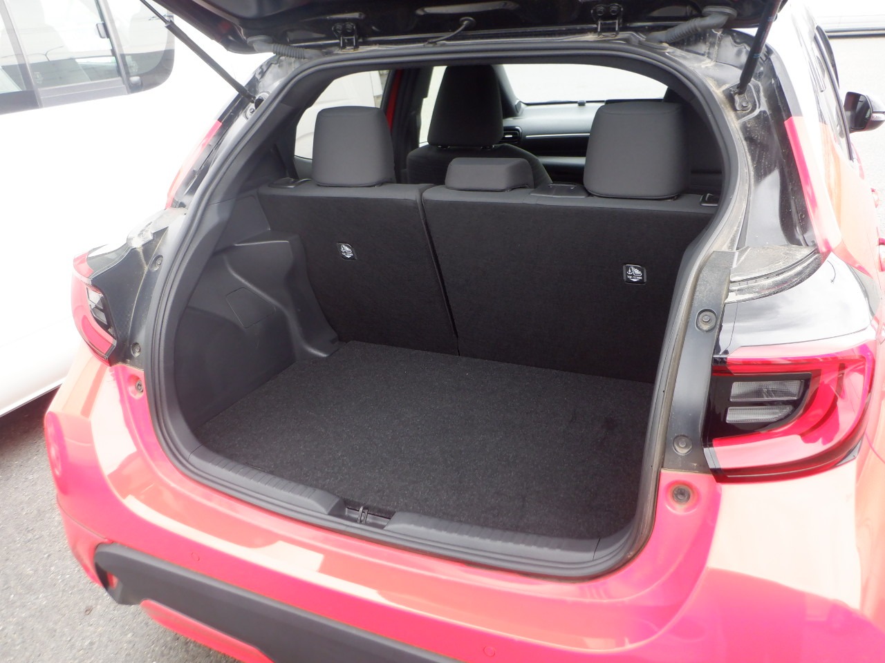 TOYOTA YARIS HYBRID Z