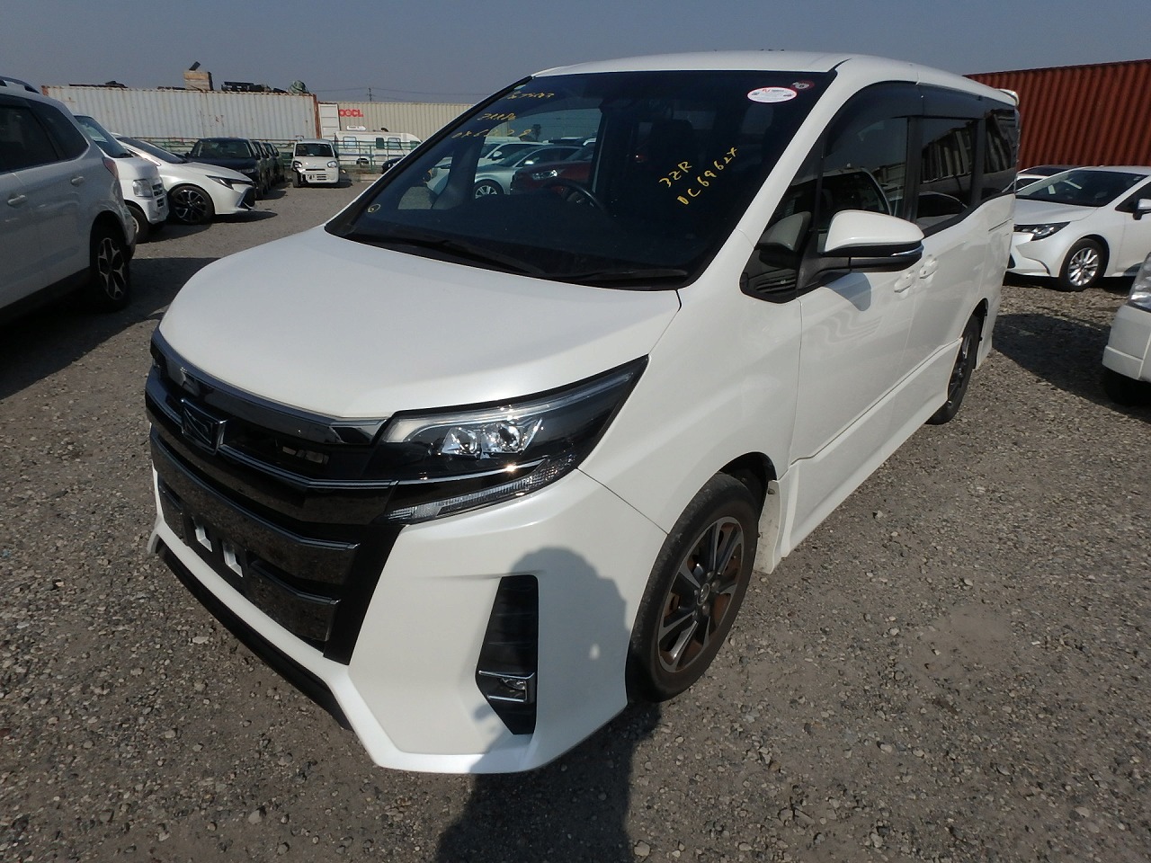 TOYOTA NOAH SI