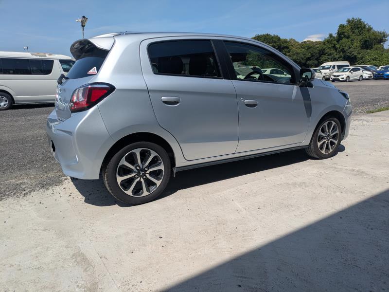 MITSUBISHI MIRAGE