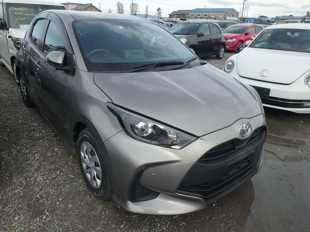 TOYOTA YARIS X