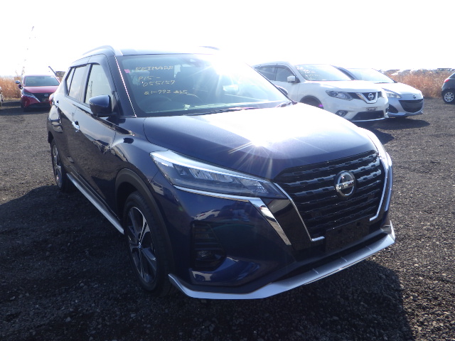 NISSAN KICKS X