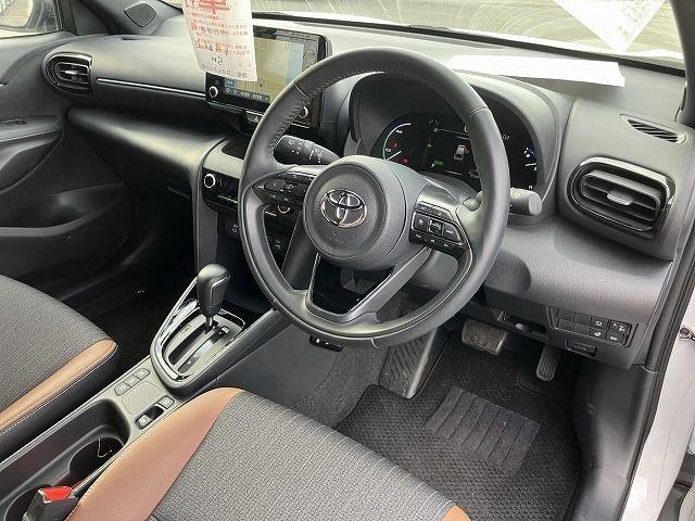 TOYOTA YARIS CROSS