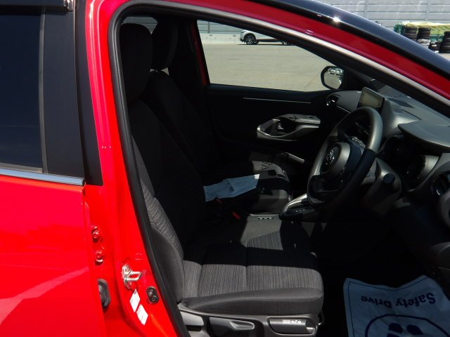 TOYOTA YARIS HYBRID Z