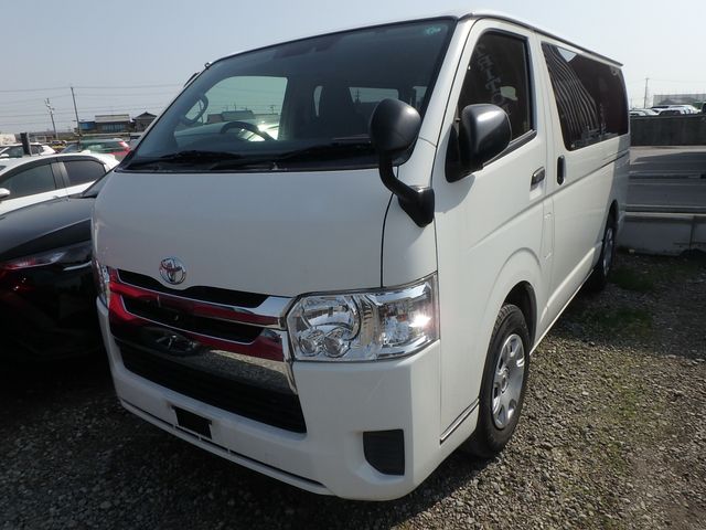 TOYOTA HIACE DX GL PACKAGE