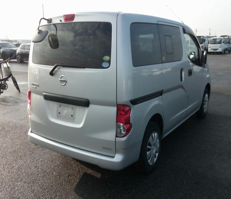 NISSAN NV200 VANETTE VAN