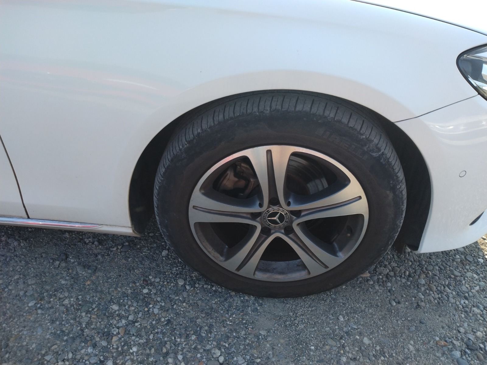 MERCEDES BENZ E-CLASS 4D E200 AVANTGARDE