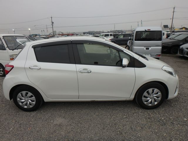 TOYOTA VITZ 5D F SAFETY PACKAGE