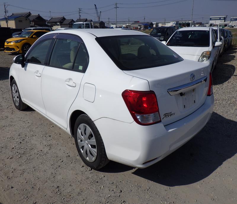 TOYOTA COROLLA AXIO