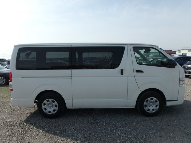 TOYOTA HIACE DX GL PACKAGE
