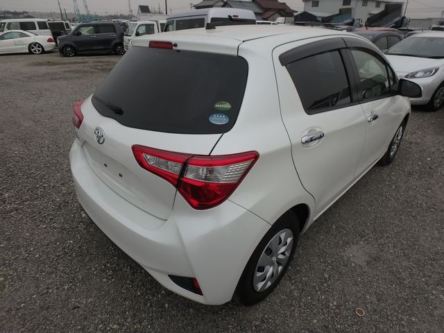 TOYOTA VITZ 5D F SAFETY PACKAGE