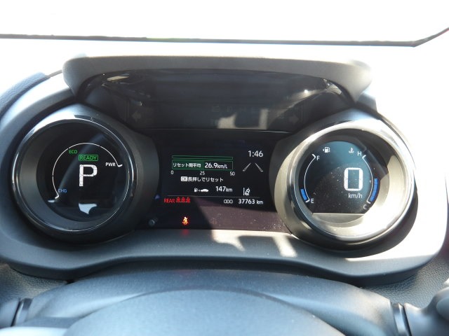 TOYOTA YARIS HYBIRD Z