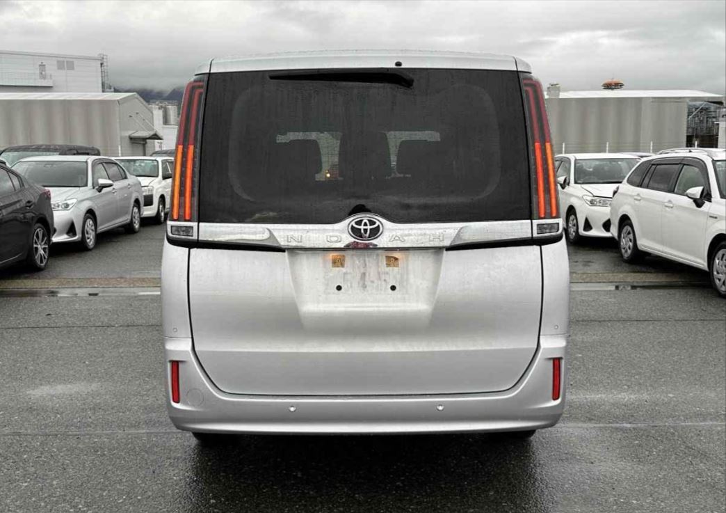 Toyota Noah 2020