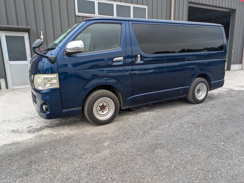 TOYOTA HAICE VAN