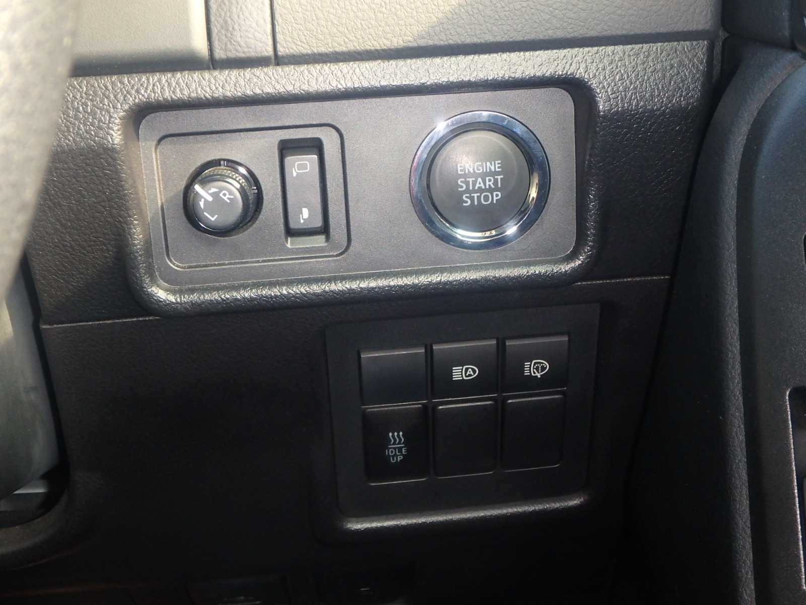 TOYOTA LAND CRUISER PRADO TX